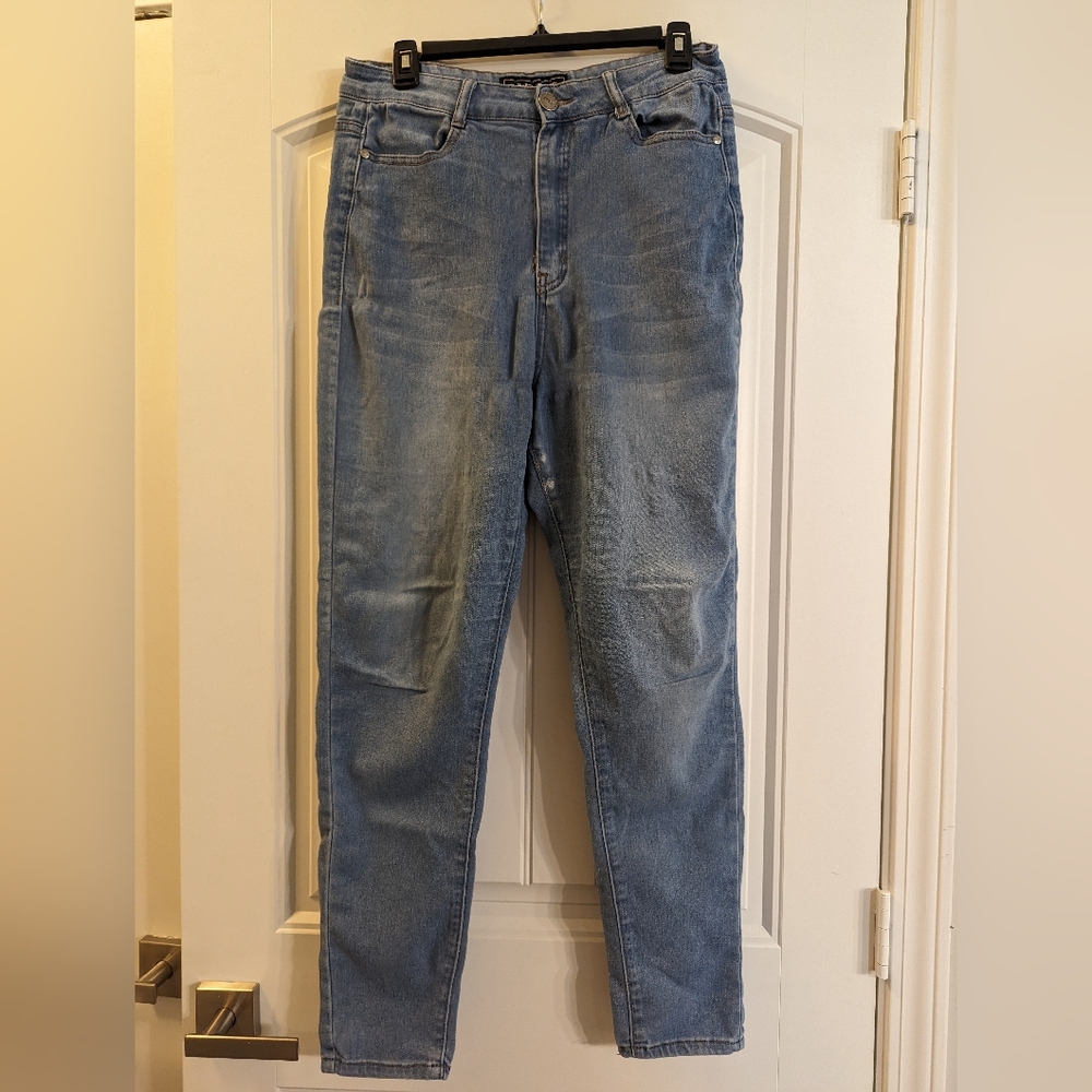 ❤️Well-Loved Jeans❤️ FREE when purchased with another item!
